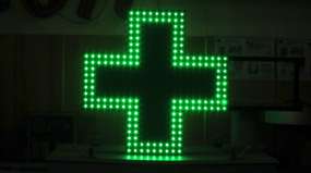 зелений аптечний хрест